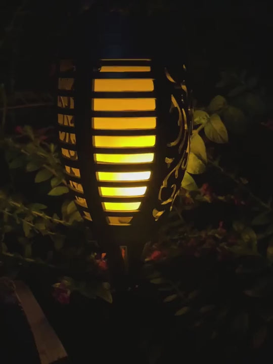 ეზოს ნათურა ჩირაღდანის ეფექტით მზის ენერგიაზე