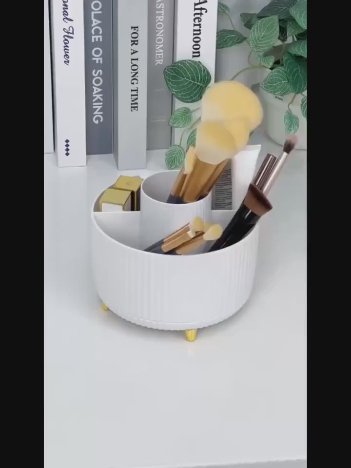 ორგანაიზერი მაკაჟიასთვის